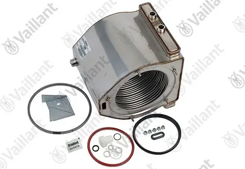 Vaillant Wärmetauscher mit mehreren Dichtungen, Schrauben und Montagezubehör, bestehend aus einem Hauptkörper mit gewellten Rohren und Anschlussöffnungen.